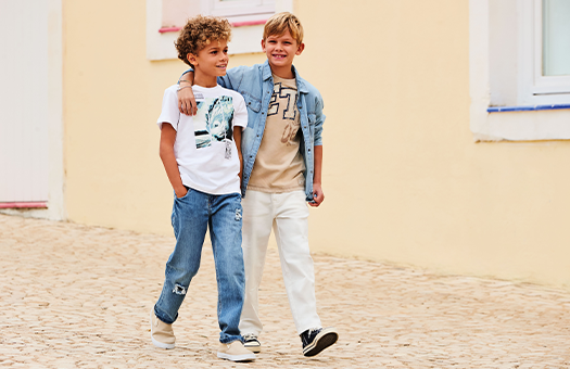 FRIENDSHIP - Sarabanda Abbigliamento alla Moda per i Bambini da 0 a 16 Anni