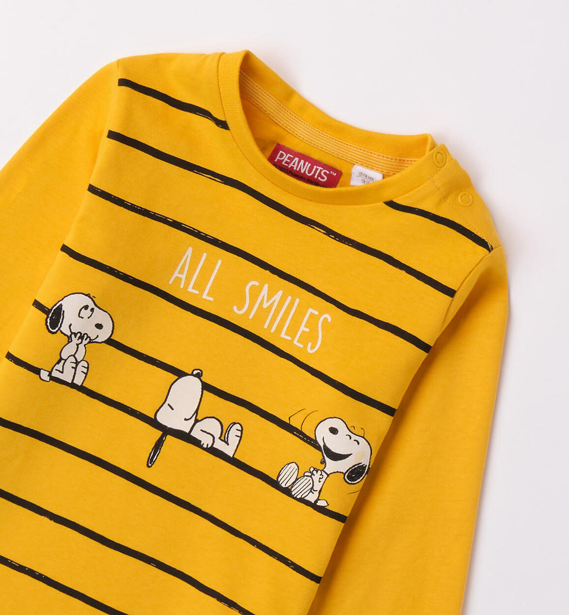 Yellow sales snoopy sweatshirt