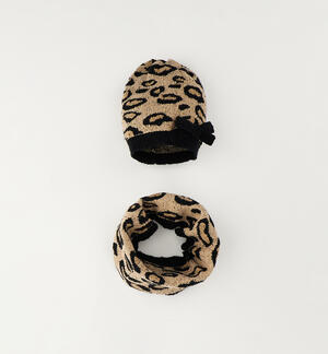 Hat and scarf for girls