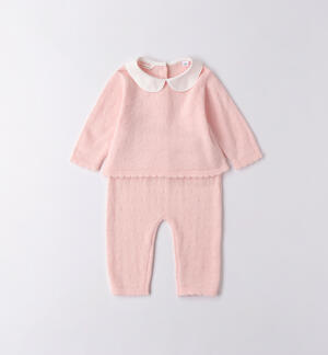 Completo bimba neonata