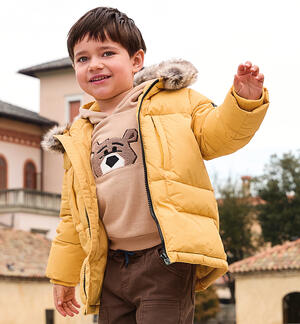 Boy's sweatshirt with bear