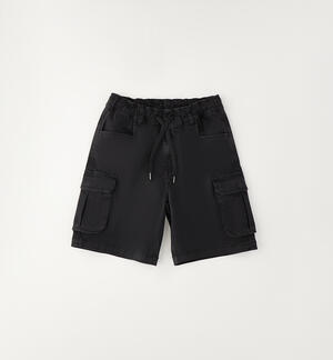 Boy's shorts with pockets
