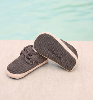 Elegant children's shoes