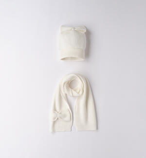 Girl's scarf and hat