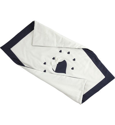 white cot blanket